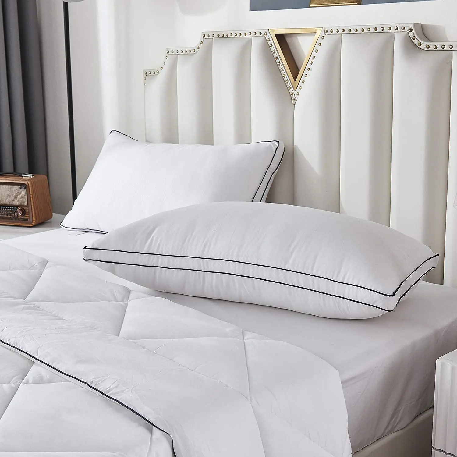 customized soft middle firm hotel quality queen king size pillow hotel pillow insert for selling