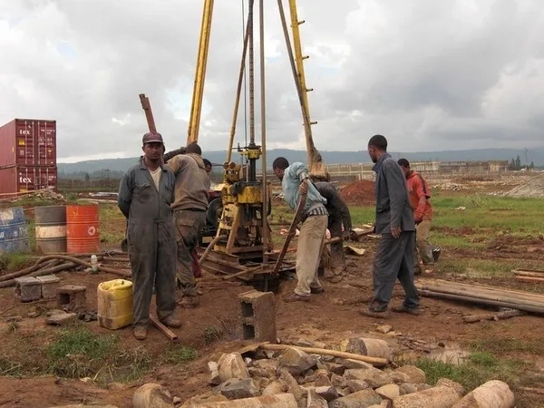 Cheap 200m Deep Trailer Mounted mining drill machine portable water well borehole drilling rig for sale