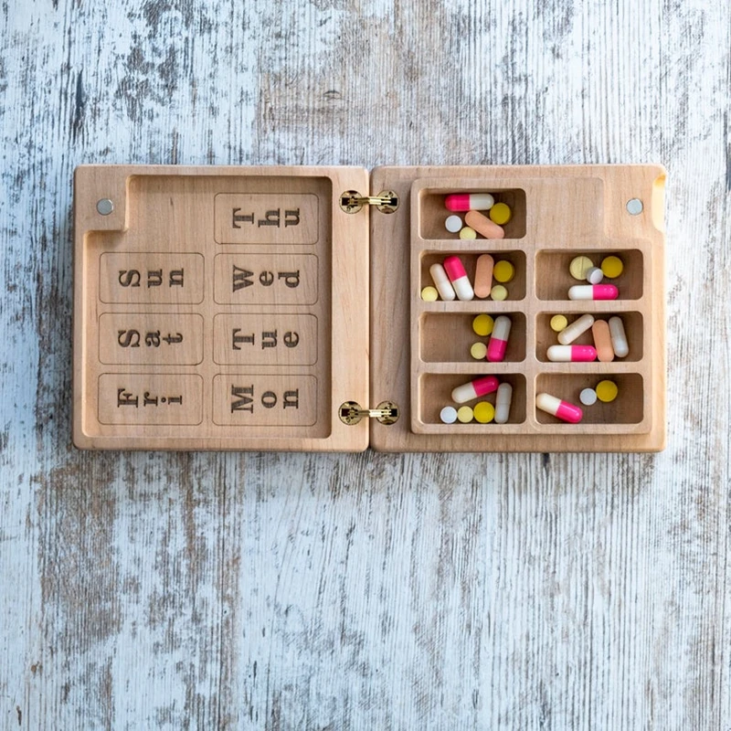 Portable 7-Day Wooden Case Cute Pill Organizer Weekly Vitamin Dispenser for Fish Oil Medicine Supplements Daily Storage Box