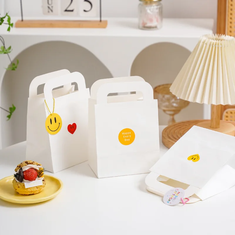 Factory Wholesale Paper Sweet Packaging Bags Custom Small White Kraft Paper Bag with Diecut Handle