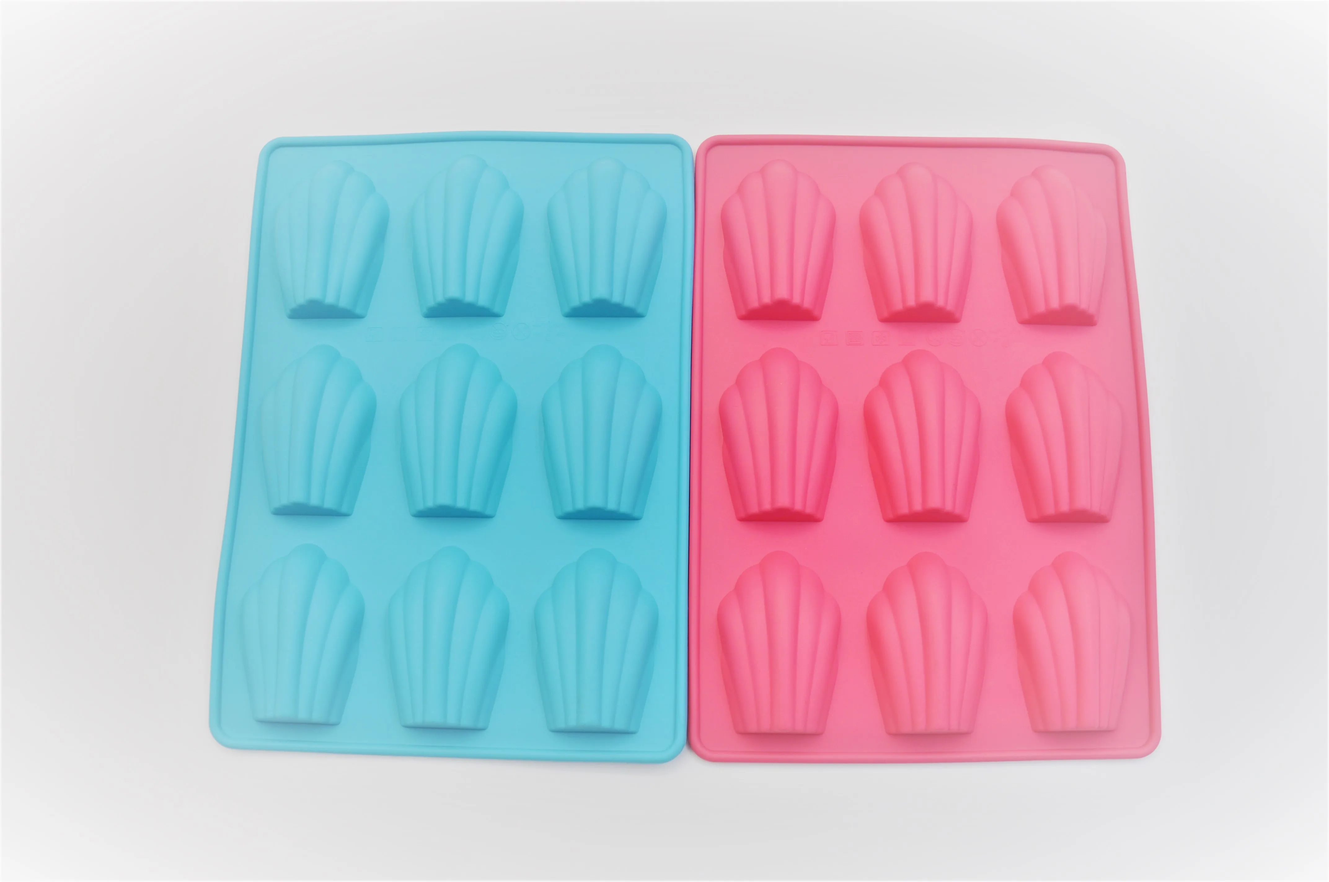 Environmentally Friendly good quality kitchen tools cake and cake mold