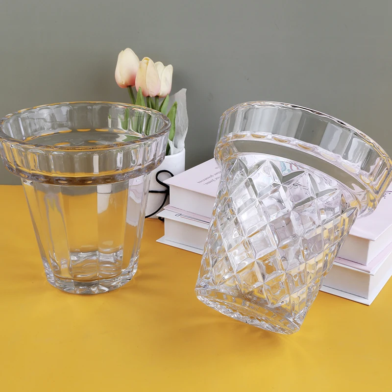 Large Clear Glass 40 Fl Oz Ice Cream Cone Shaped Coupe Dessert Bowls