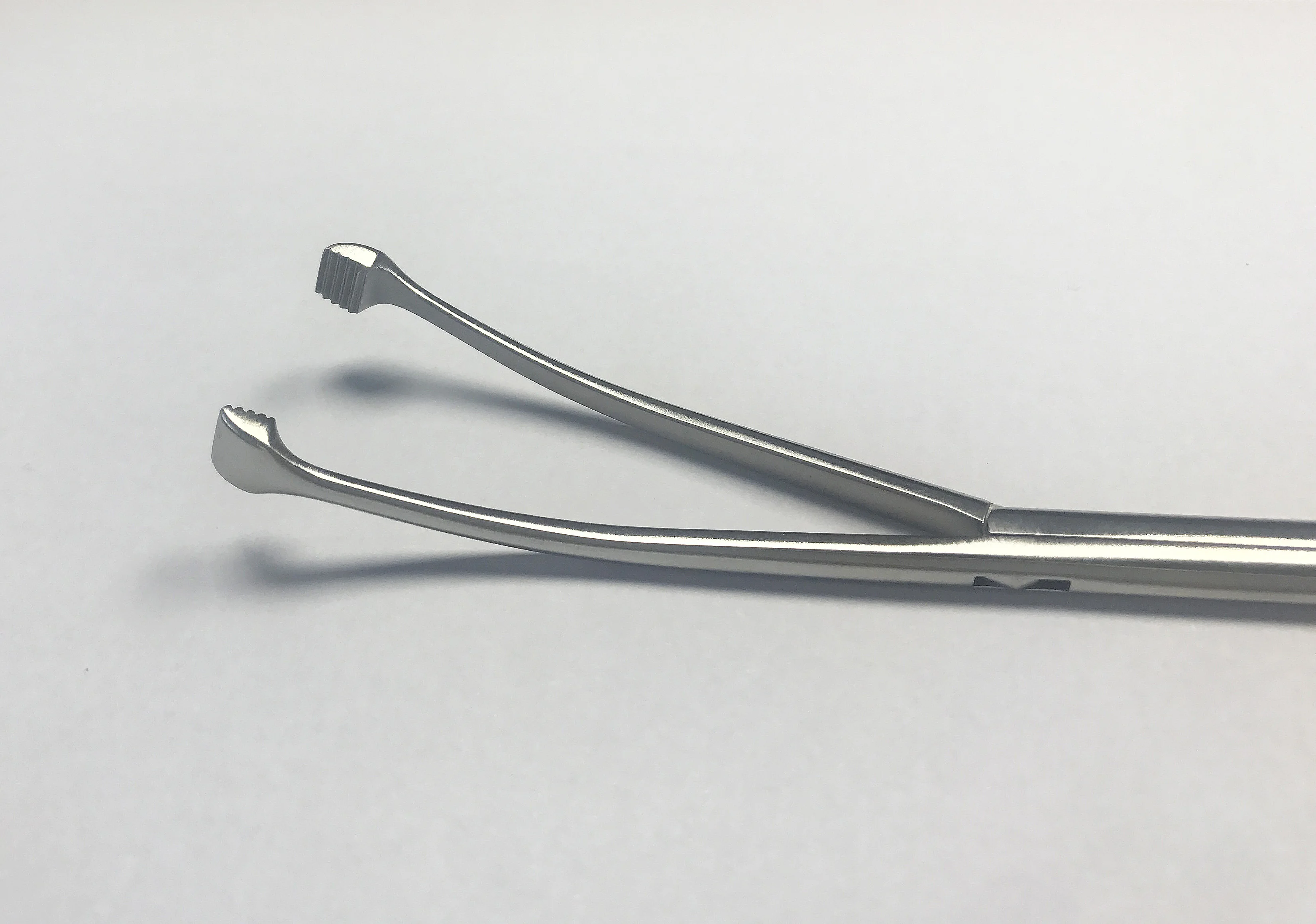 Thoracic surgery double joints forceps thoracoscopic instruments