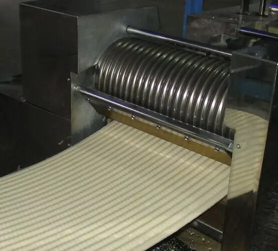 PLC Automatic Flour Cup Noodle Making Machine/Bag Fried Instant Noodle Production Line