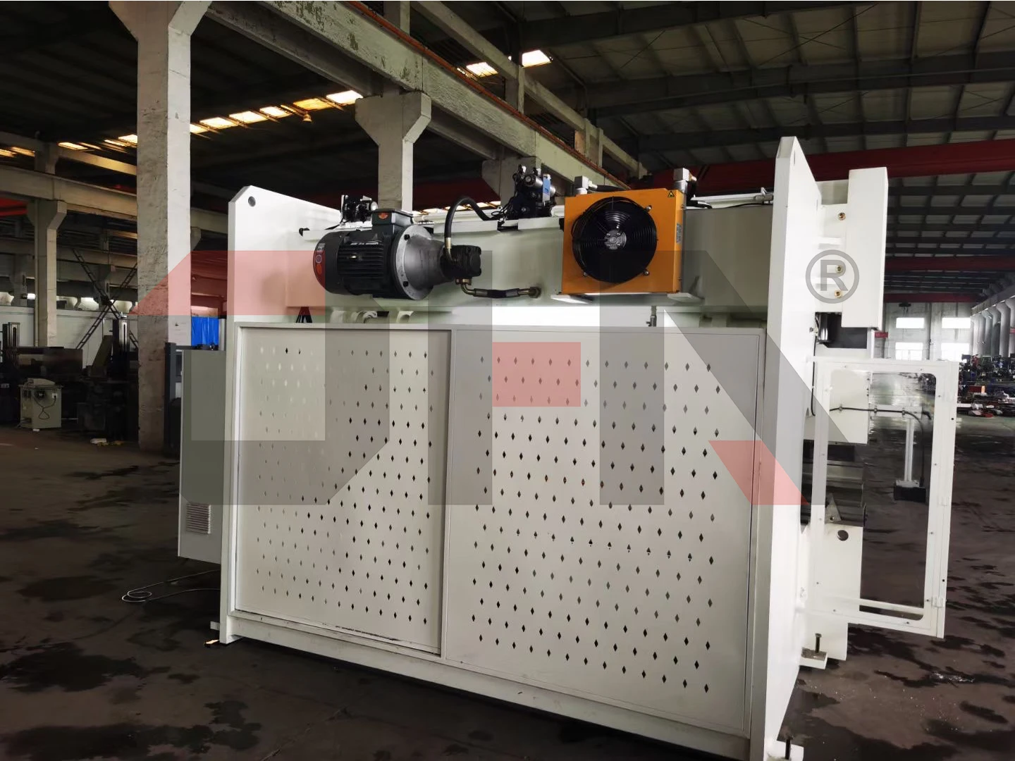 OHA Brand HAP-600/6000 ACL Press Brake, Amada Press Brake Tooling, Press Brake Foot Pedals