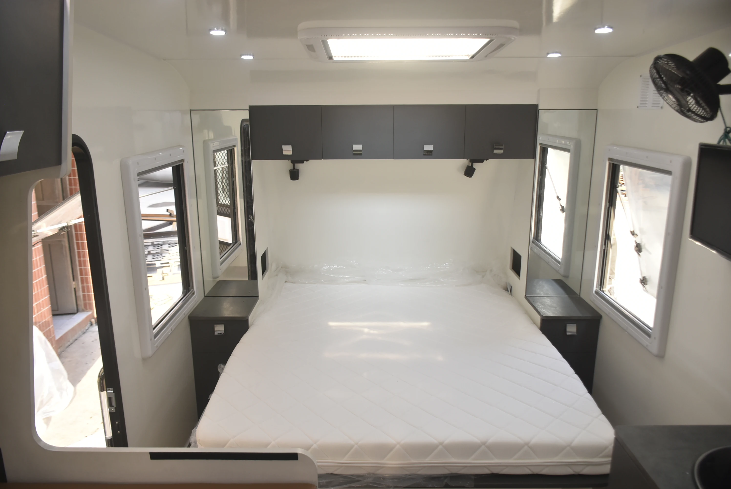 16ft hardtop off road caravan  for Australia and New Zealand