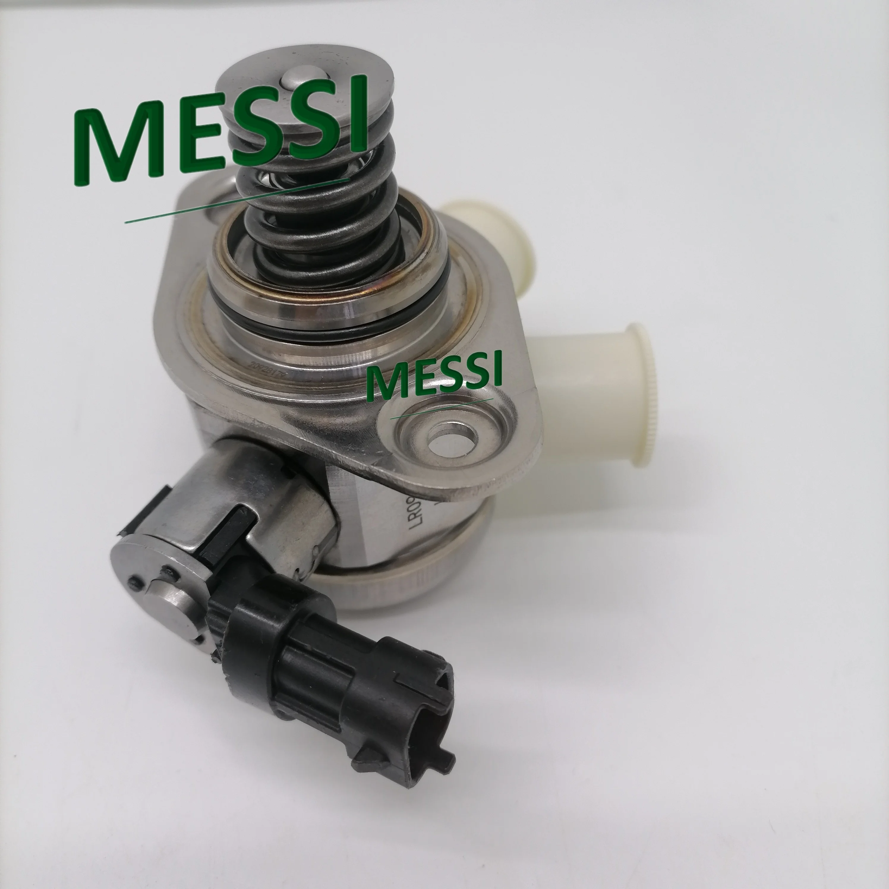 LR091586 JDE38662  High Pressure Fuel Pump for Land Rover Range Rover Evoque 2012- Range Rover Vogue 2013-2017