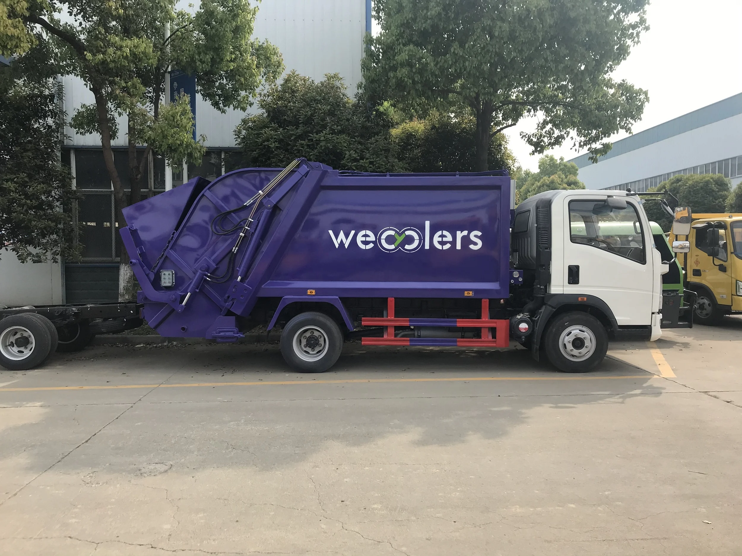Manufacturer affordable 10cbm left hand drive garbage trucks for sale in dubai