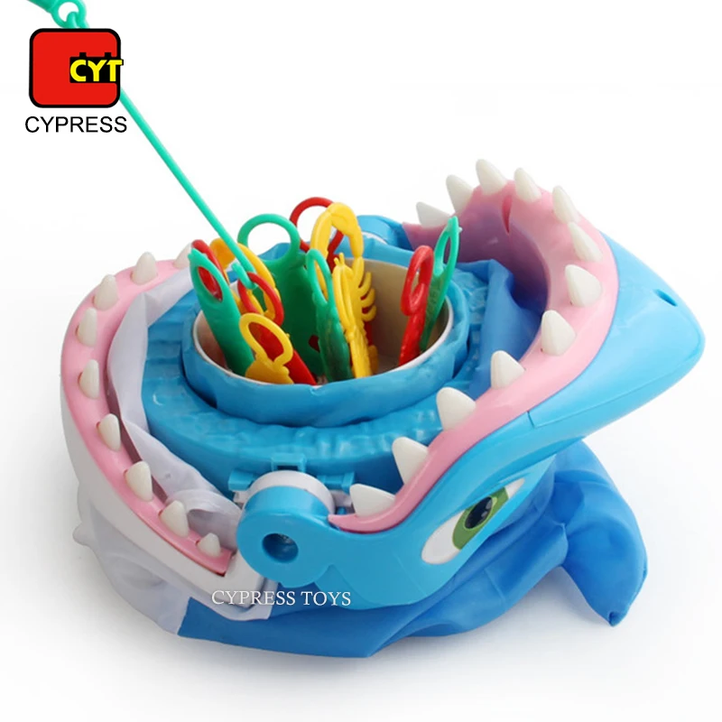 Детские игрушки набор для рыбалки с сигнализацией рулон и Рыба красочных морских существ перед поклевкой акулы игра детей