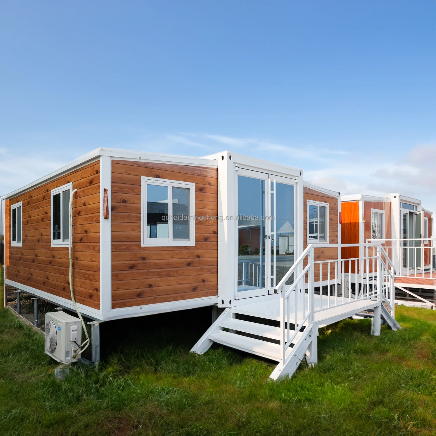 Luxury High Quality 20Ft 40Ft Fireproof Portable Cargo Japan Container 3 Bedrooms Expandable Folding House