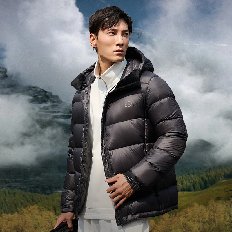 Custom high quality down jacket men fashion 1000 filling windproof warm ultralight 95% white goose down jackets