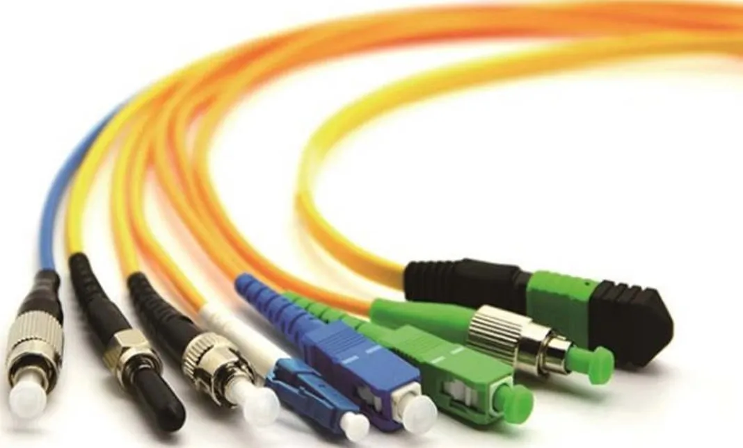 Ftth 1 2 core 2mm*5mm FRP Steel wire Indoor Outdoor Fiber Optic Cable Patch Cord SC APC UPC G657A LSZH Ftth Drop Cable