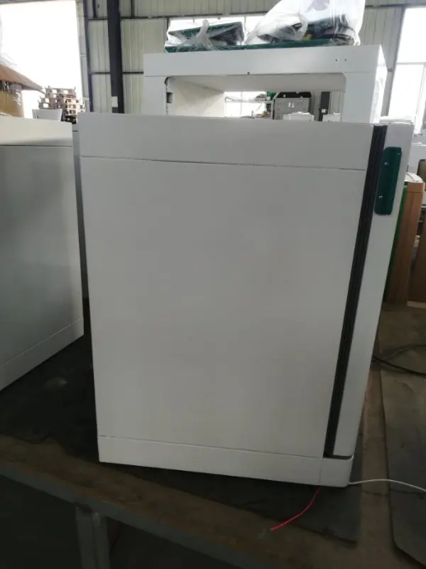 Laboratory good design constant temperature incubator with high quality controller and cheap price with volume 125L