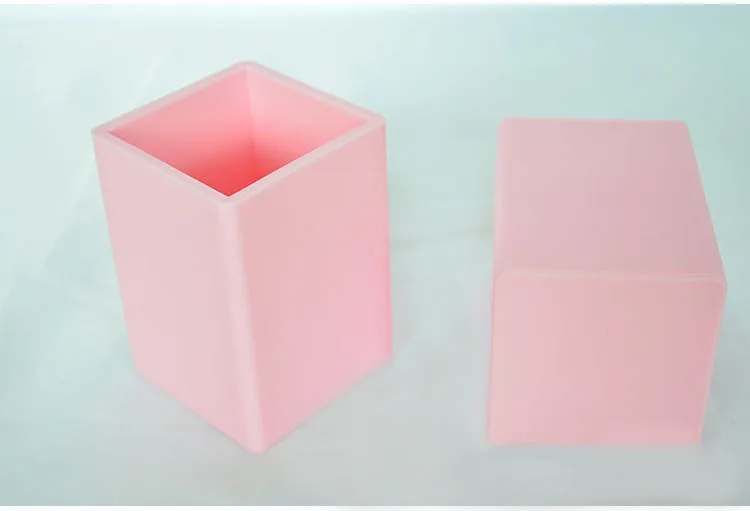 Custom Durable Simple design Square cup shape colorful silicone pen holder Container for Office School