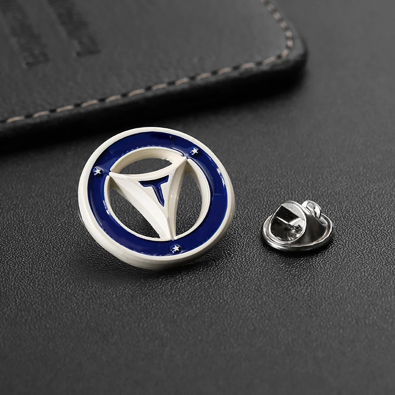 Manufacturer Metal Badge Elegant Men Brooch Pin Suit Business Brooches Lapel Brass Color Pin Enamel Pins For Men