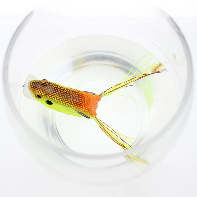 7 cm 18 g Lure black fish hit the water simulation frog 3D frog eye is very extremely strong sequined thunder frog