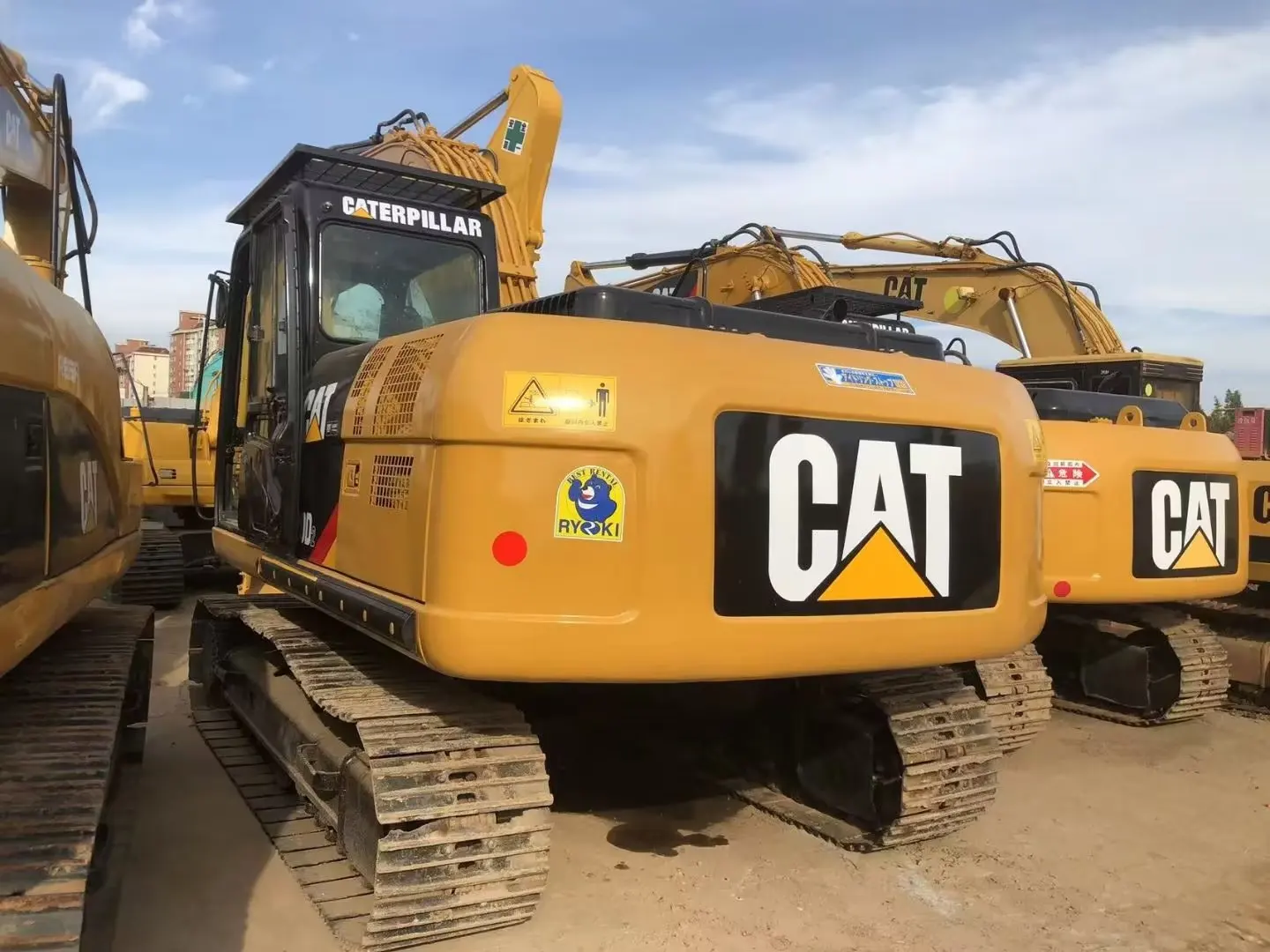 Original Caterpillar CAT320D used excavator in uae backhoe crawler excavator cat320dl cat320d2