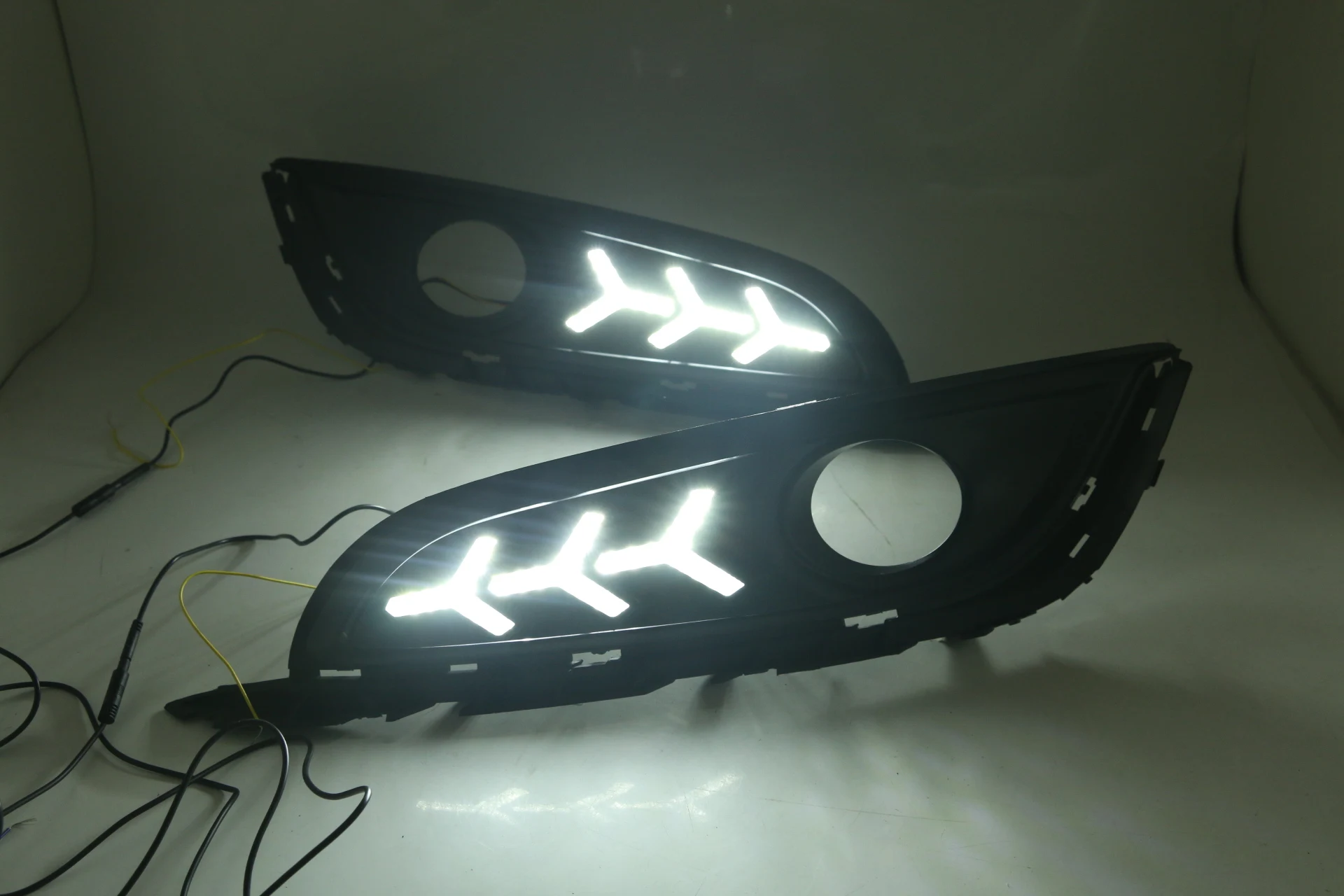 
LED fog lamp auto parts high quality DRL daytime running light for Buick Regal 2014-on 