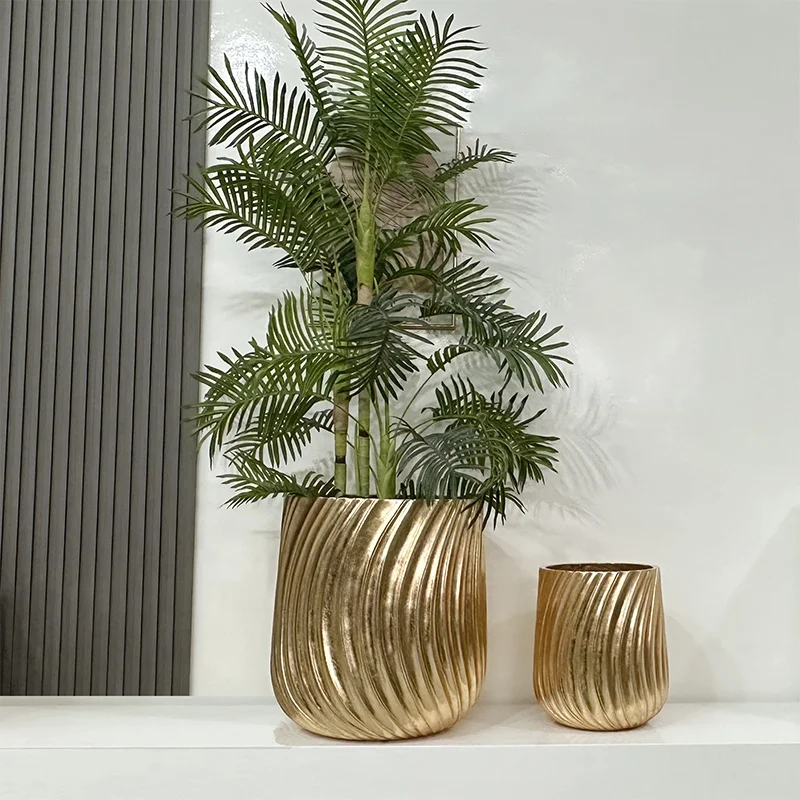 Hot Selling Fiber Concrete Plant Pot Hotel Decorative Flower Pot Gold Foil Classic Shape Floor Vase for Luxury Home Decor