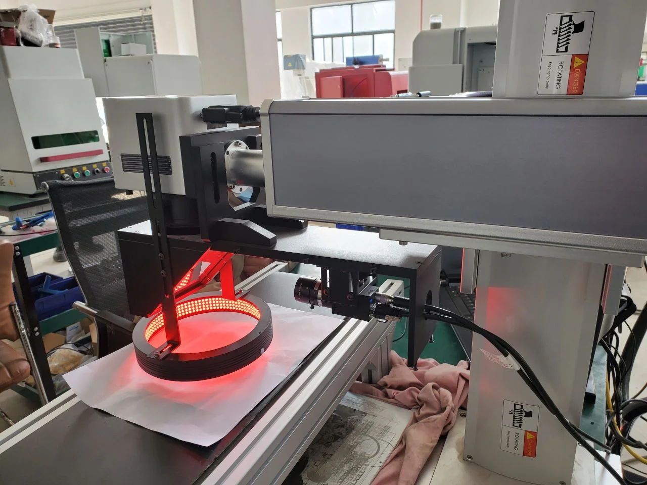 CCD Visual Automatic Positioning Small Parts Engraving Fiber Laser Marking Machine,fiber Laser Engraver