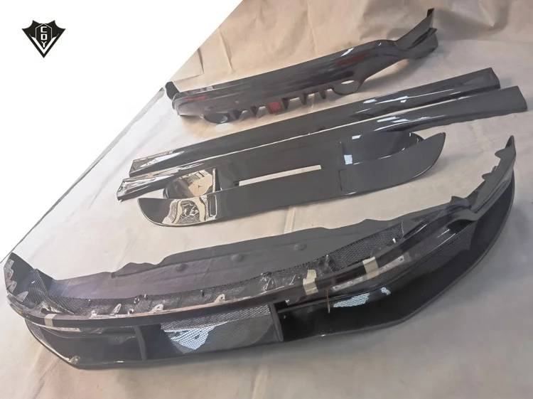 Body kit for infinity high quality carbon fiber small body kit for infinity fx35 qx70