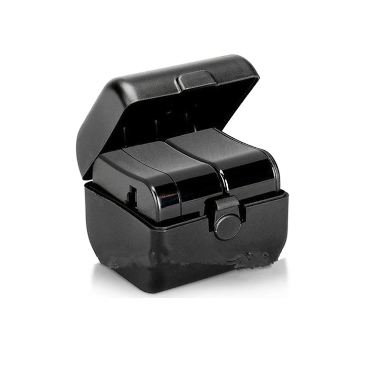 Черный Универсальный дорожный адаптер с 2 USB-портами и зарядным устройством переменного тока