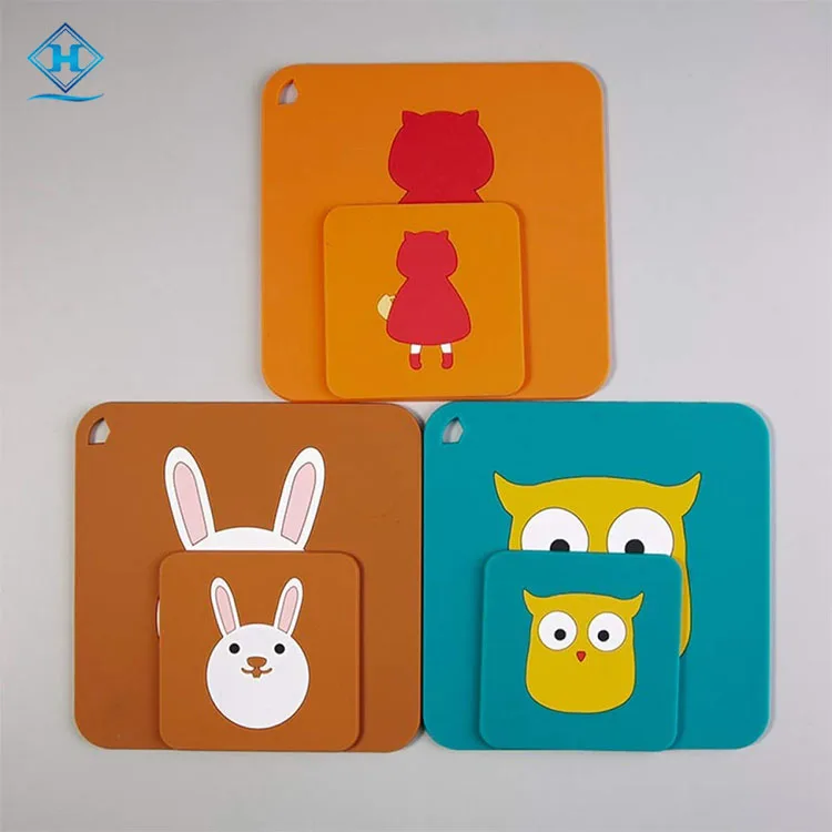 Amazon Hot Sale OEM Scald-Proof Anti slip Table Mat Fashion Cartoon Shape Dinner Set PVC Dish Kids Coaster