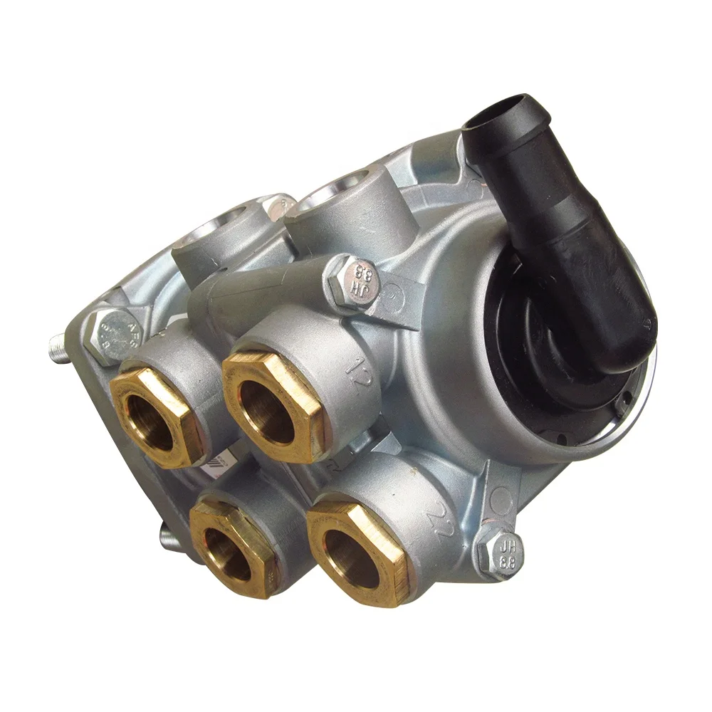 SINOTRUK HOWO  truck spare parts Air brake master cylinder