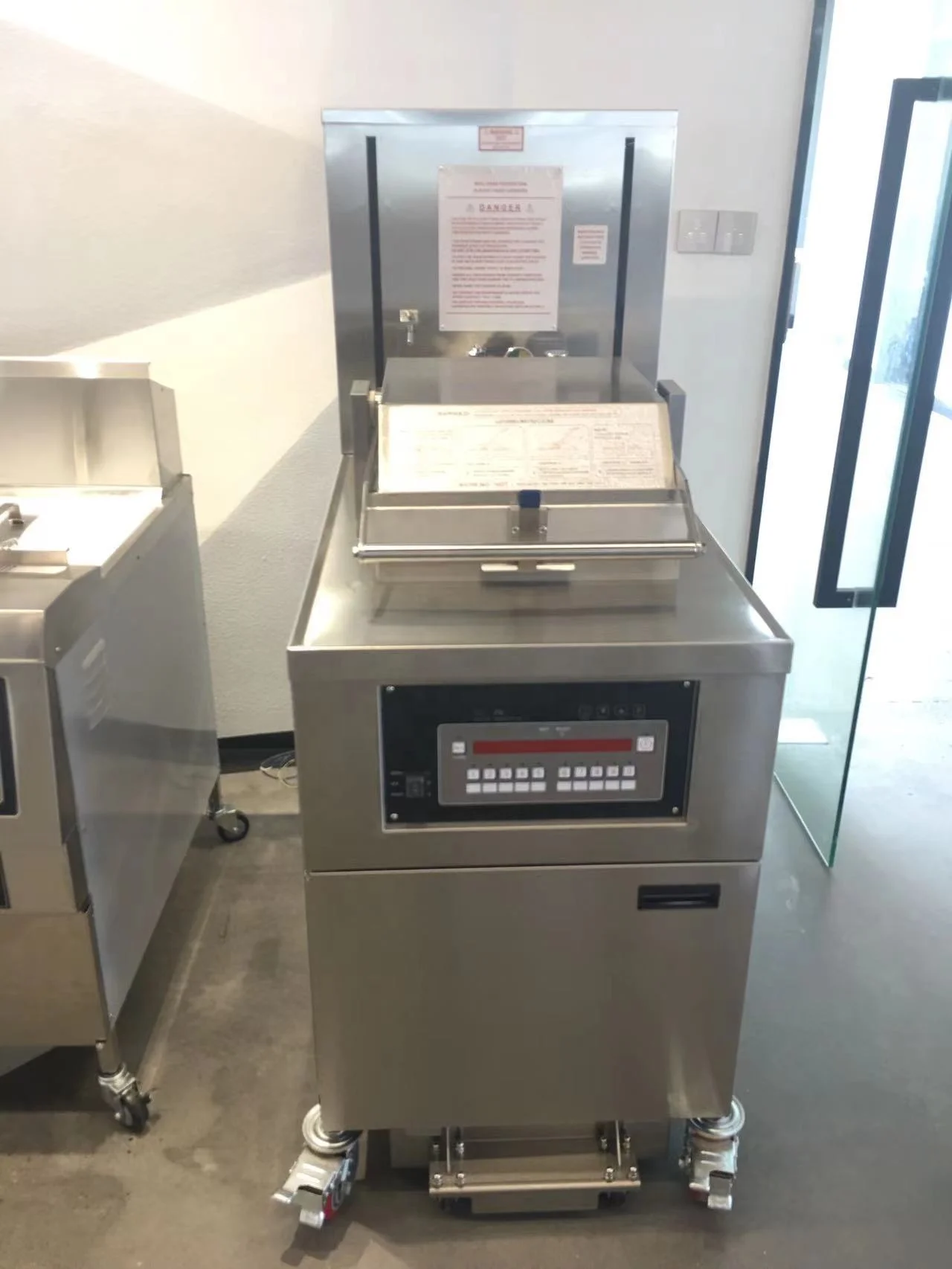 MDXZ-22 chicken table top oil 22l pressure open fryer fried chicken kfc 25l kfc gas fried chicken fryer