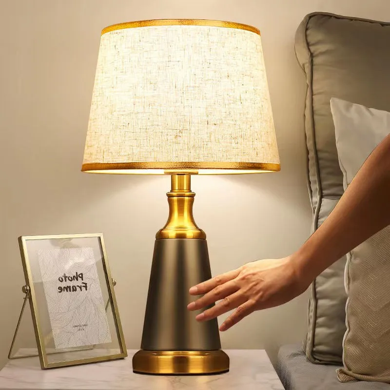 Post Modern Luxury Table Lamp Dormitory Learning Eye Protection Led Table Light Living Room Bedroom Study Decorative Table Lamp