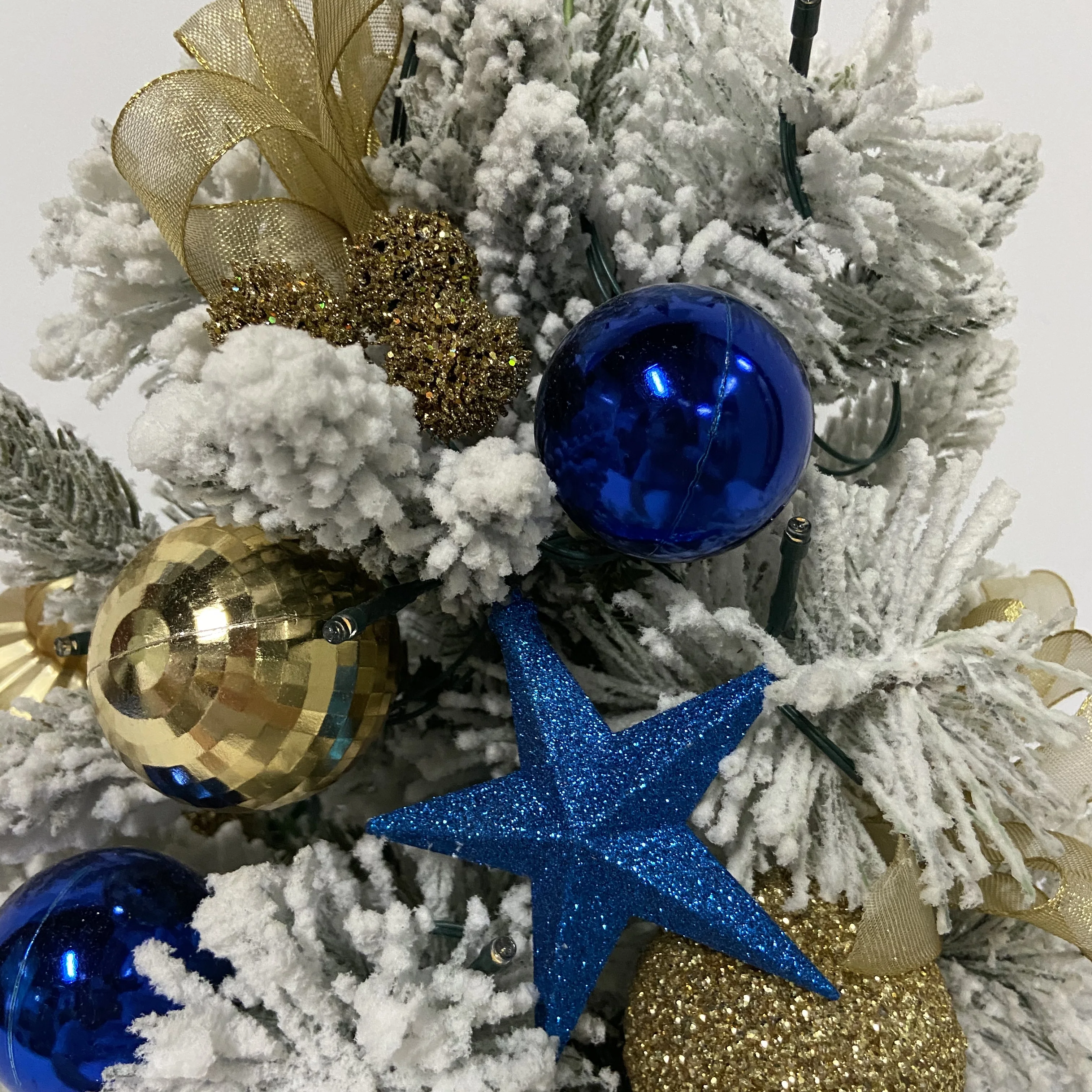 40cm Table Christmas Tree with White Artificial PVC Pine Needle Dark Blue Ceramic Basin Christmas Decoration Supplies