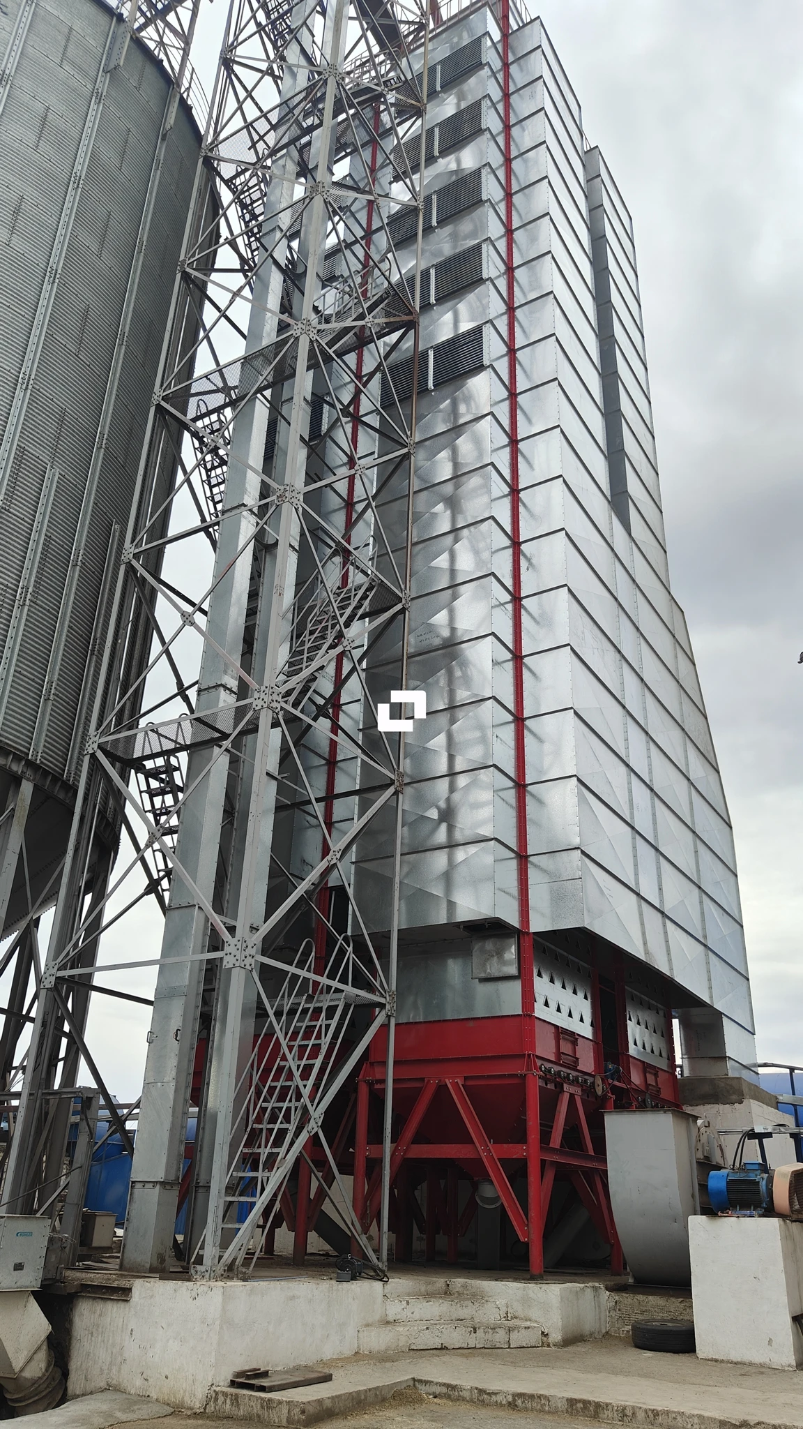 Portable rice Corn Paddy Rice Grain drying machine tower with Core Components or single