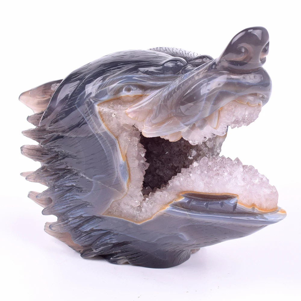 Exquisite Hand Carved Agate Amethyst Geode  Crystal crafts Carved Statue Crystal Wolf SKull Carvings for Garden home decoration