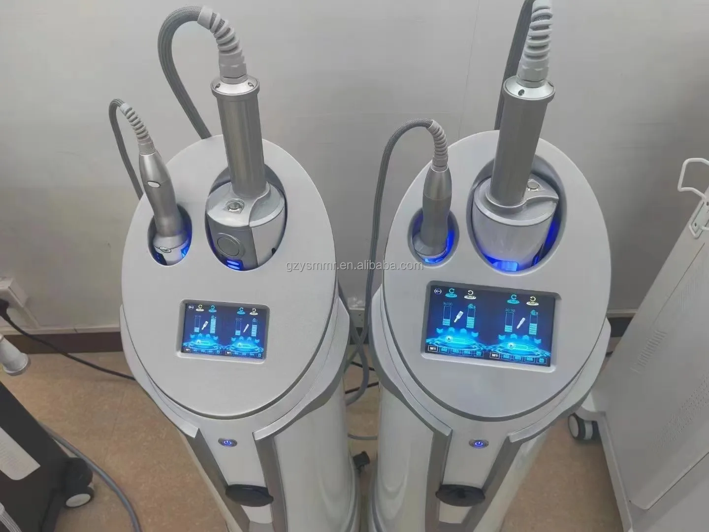 Hot-Selling Standing Roller Massager PC Material for Face Skin Neck Hands Tightening US Plug Customizable Logo