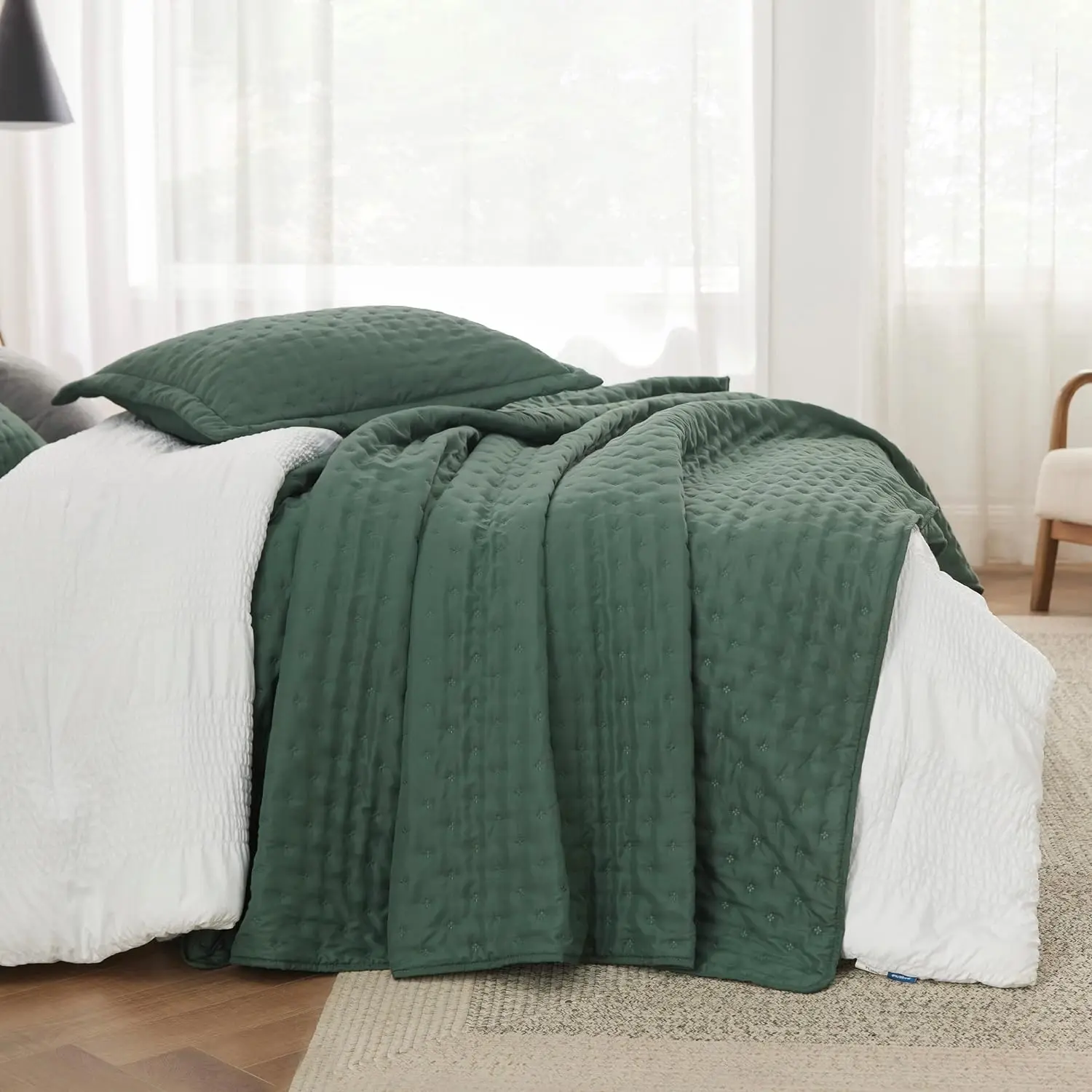 Latest european style bedspread king size velvet bedspread