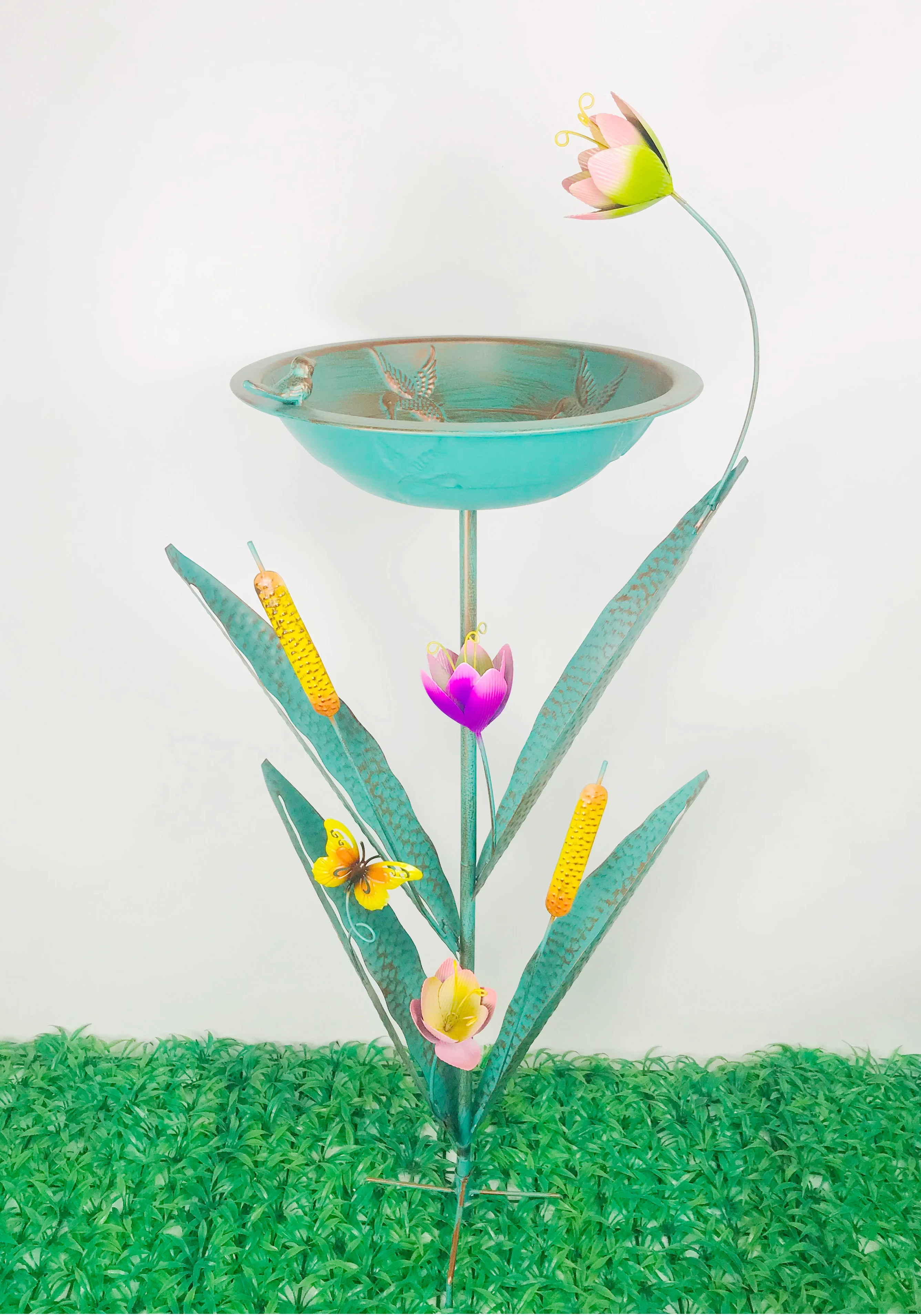 Bird Bath stake Antique Garden Iron Plant Trellis With Decorative Hummingbird flower Detachable garden decoration outdoor