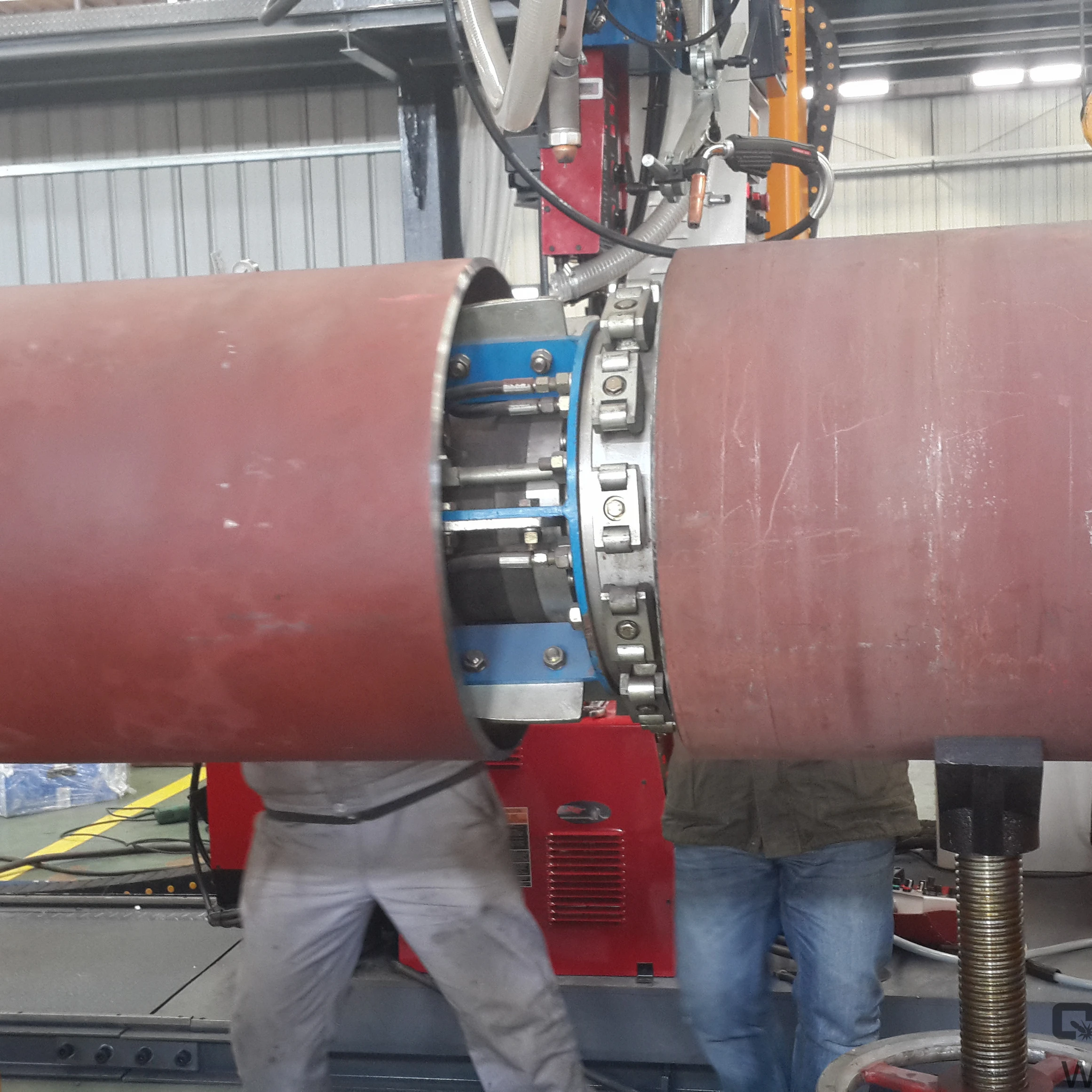 
 Внутренний линейный зажим для пневматического трубопровода  