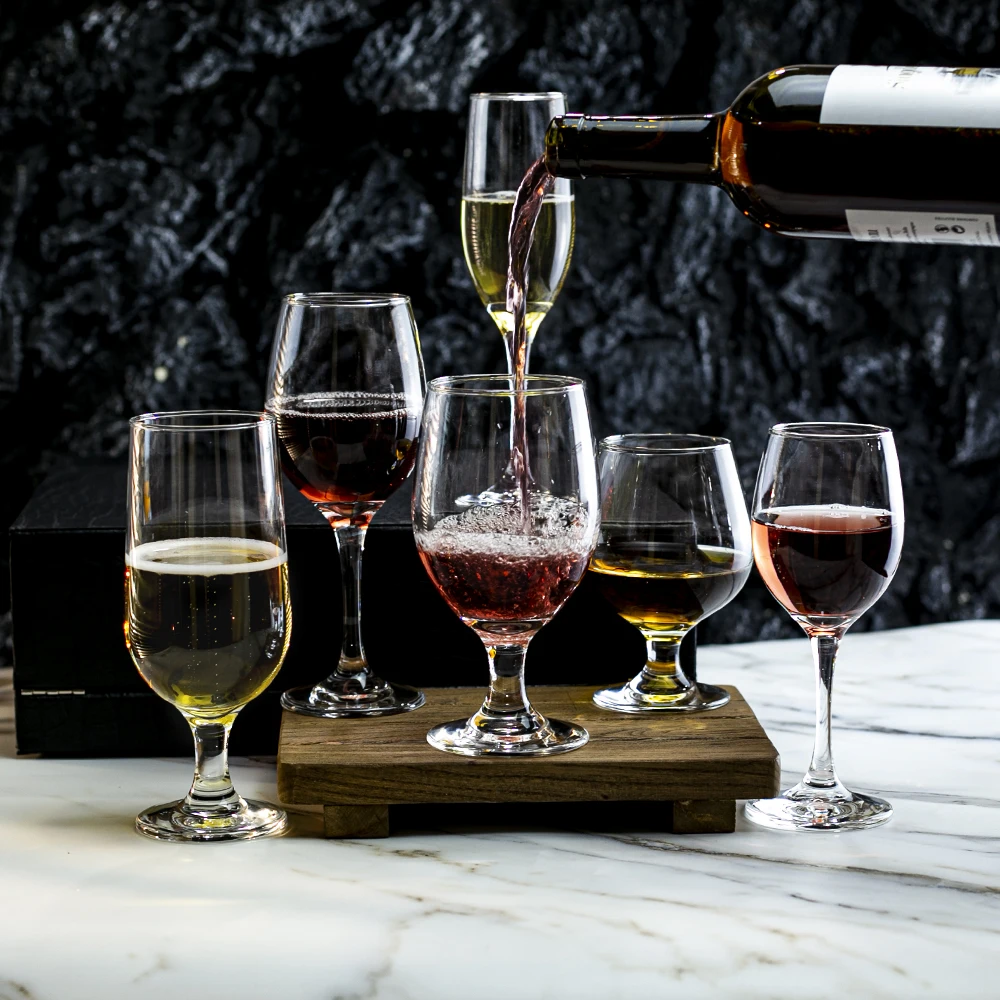 13.5oz Classic Clear Wine Goblets Glasses Set of 6 for Water Juice Liquor