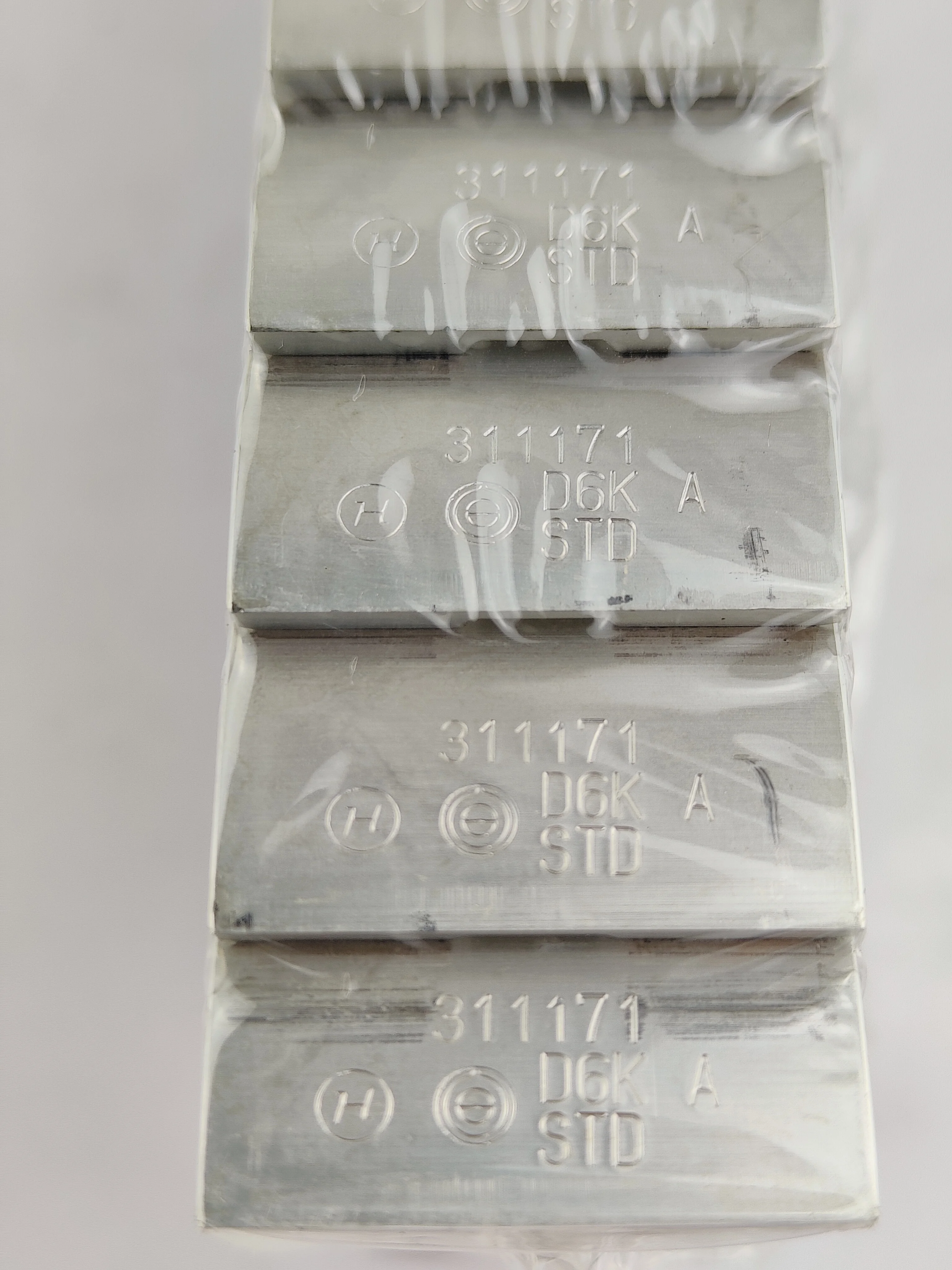 HINO  J05E J08E P11C CRANKSHAFT BEARING SET S117012160 S117012140  S117011851 for SK200-8 SK330-8 SK460-8