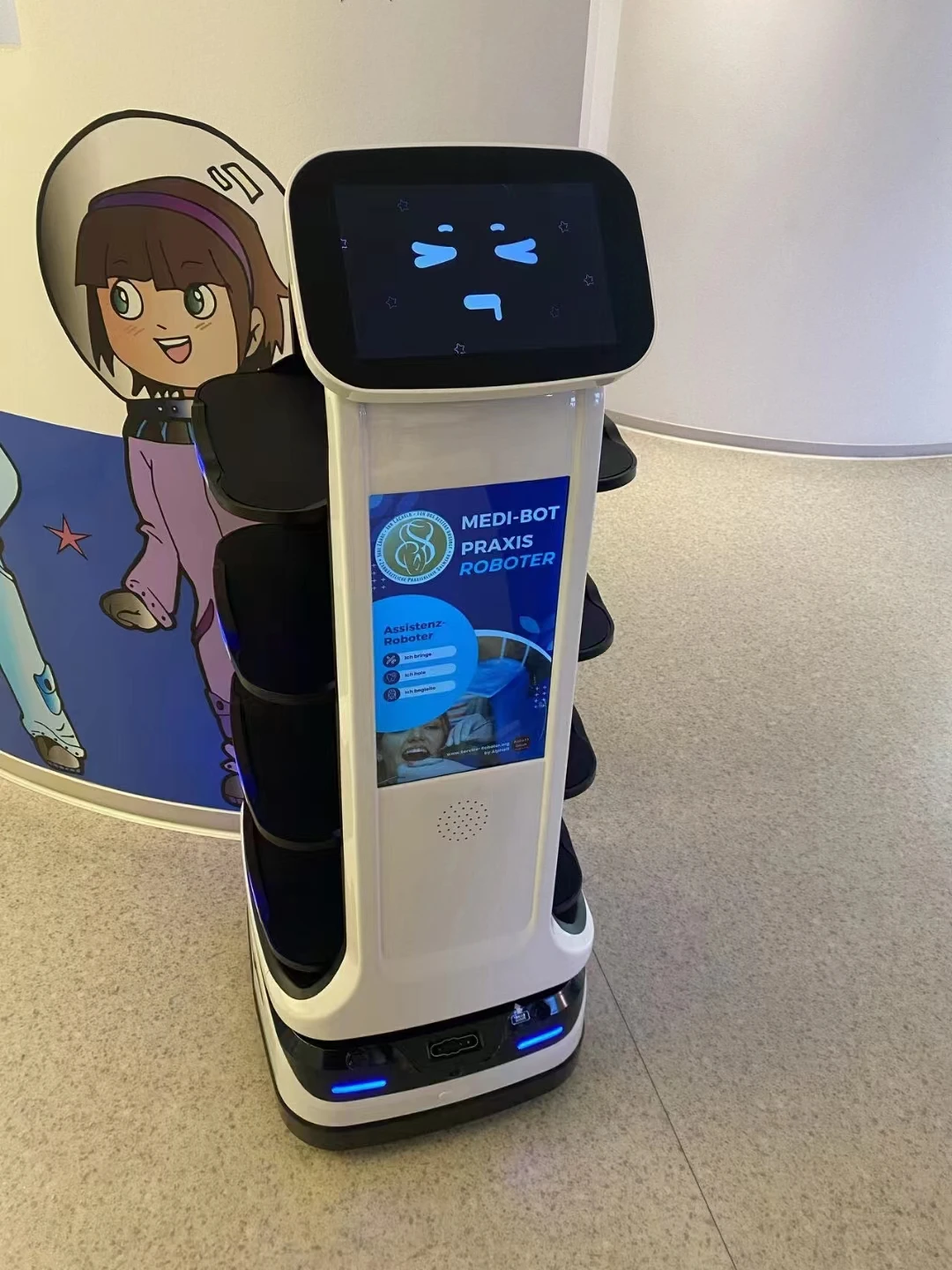 Catering Hotel Serving Food Waiter Human Restaurant Service Delivery Humanoid Intelligent Robot for Sale electric food delivery