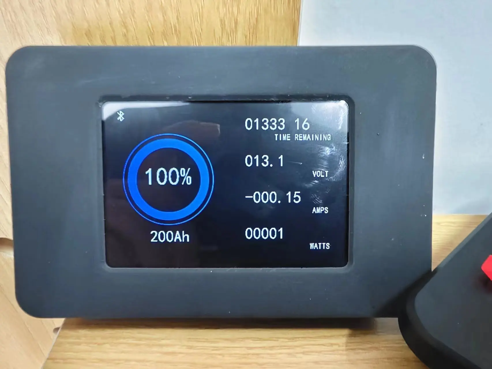 Новая модернизация 9999ah Usb 4-дюймовый емкостный сенсорный монитор Ebattery с экраном Bluetooth-маяка