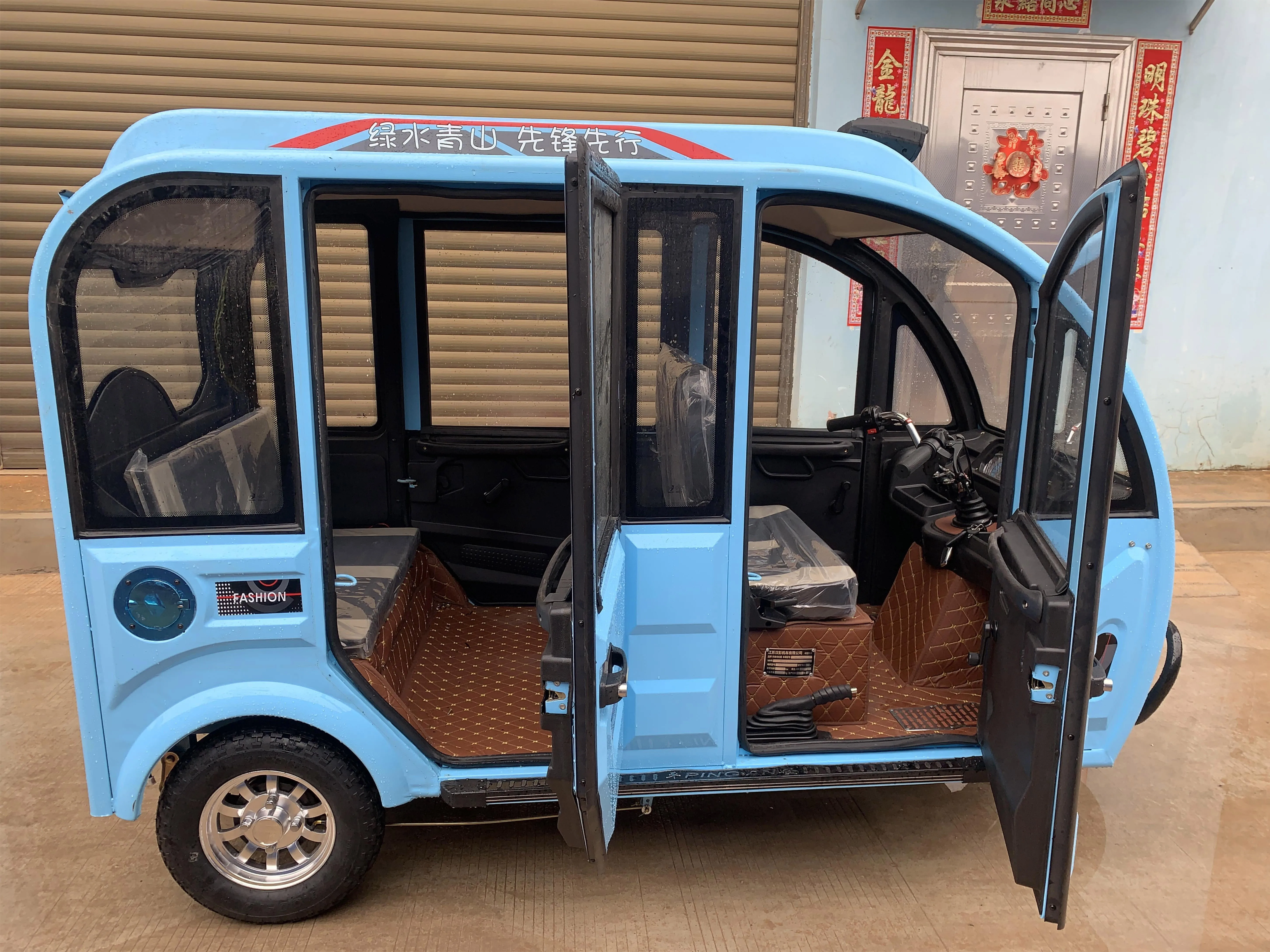 Tuk Tuk Bajaj Auto Rickshaw 3-Wheel Gasoline Electric Hybrid Motorcycle Tricycle Taxi for Daily Life and Passenger Use