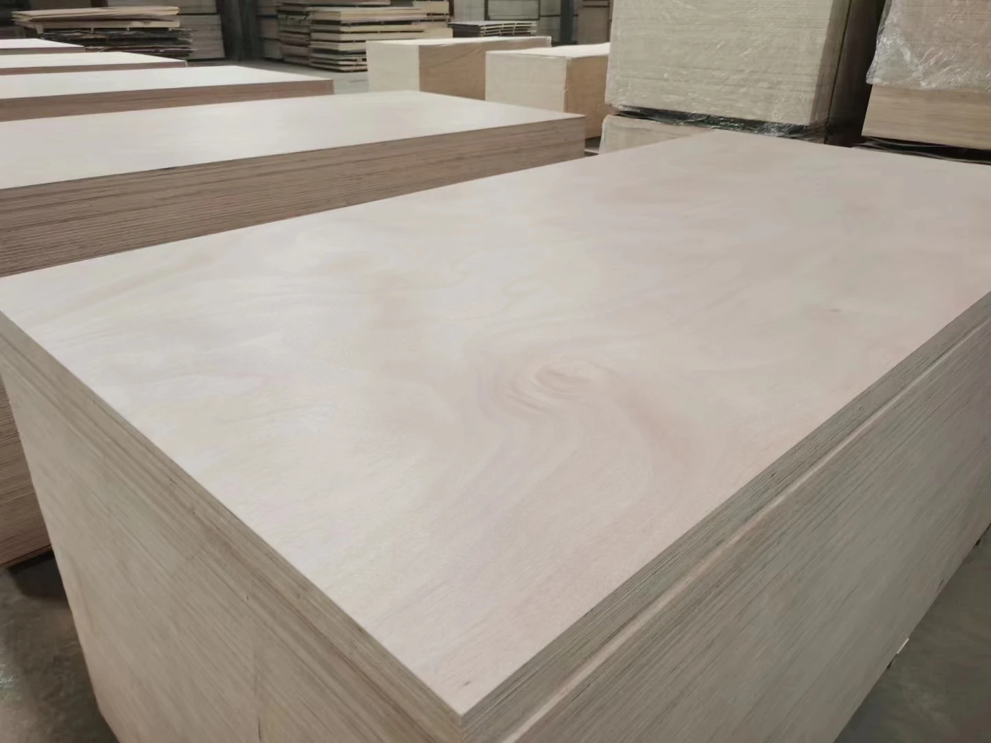 Best price packing grade 4x8 plywood 4/6/9/12/15/18mm okoume commercial plywood