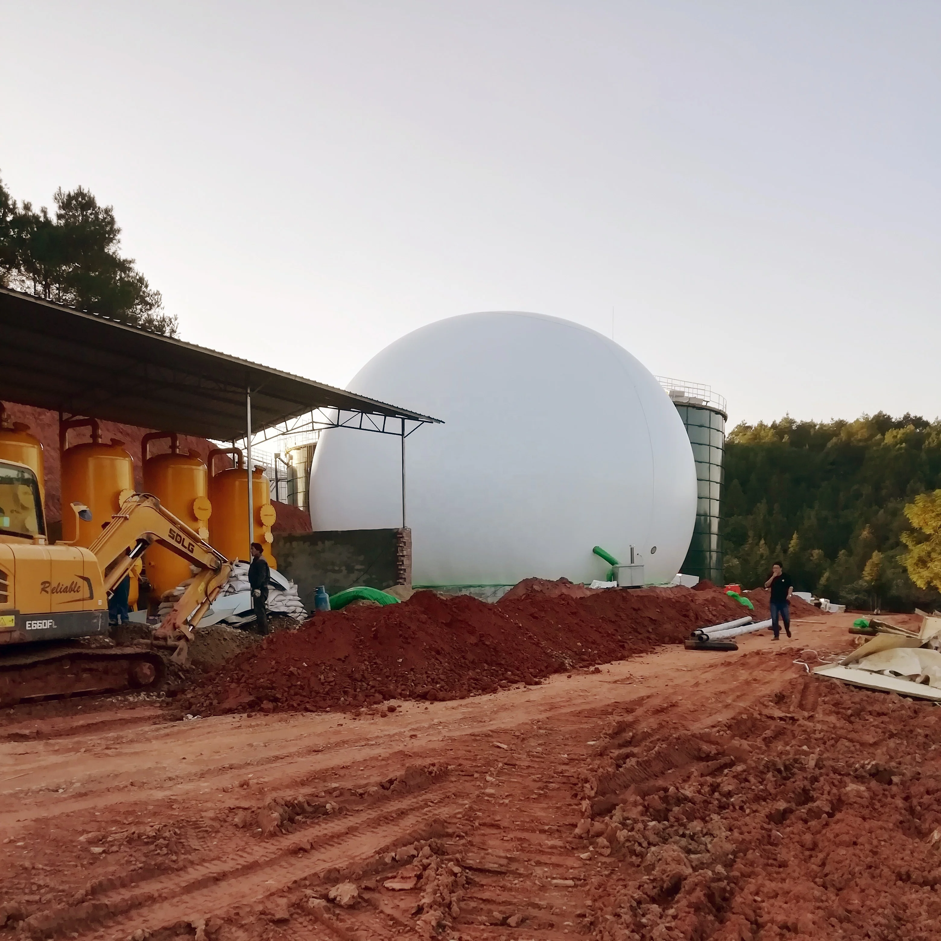 Резервуар для хранения биогаза анаэробный резервуар и биогазовый