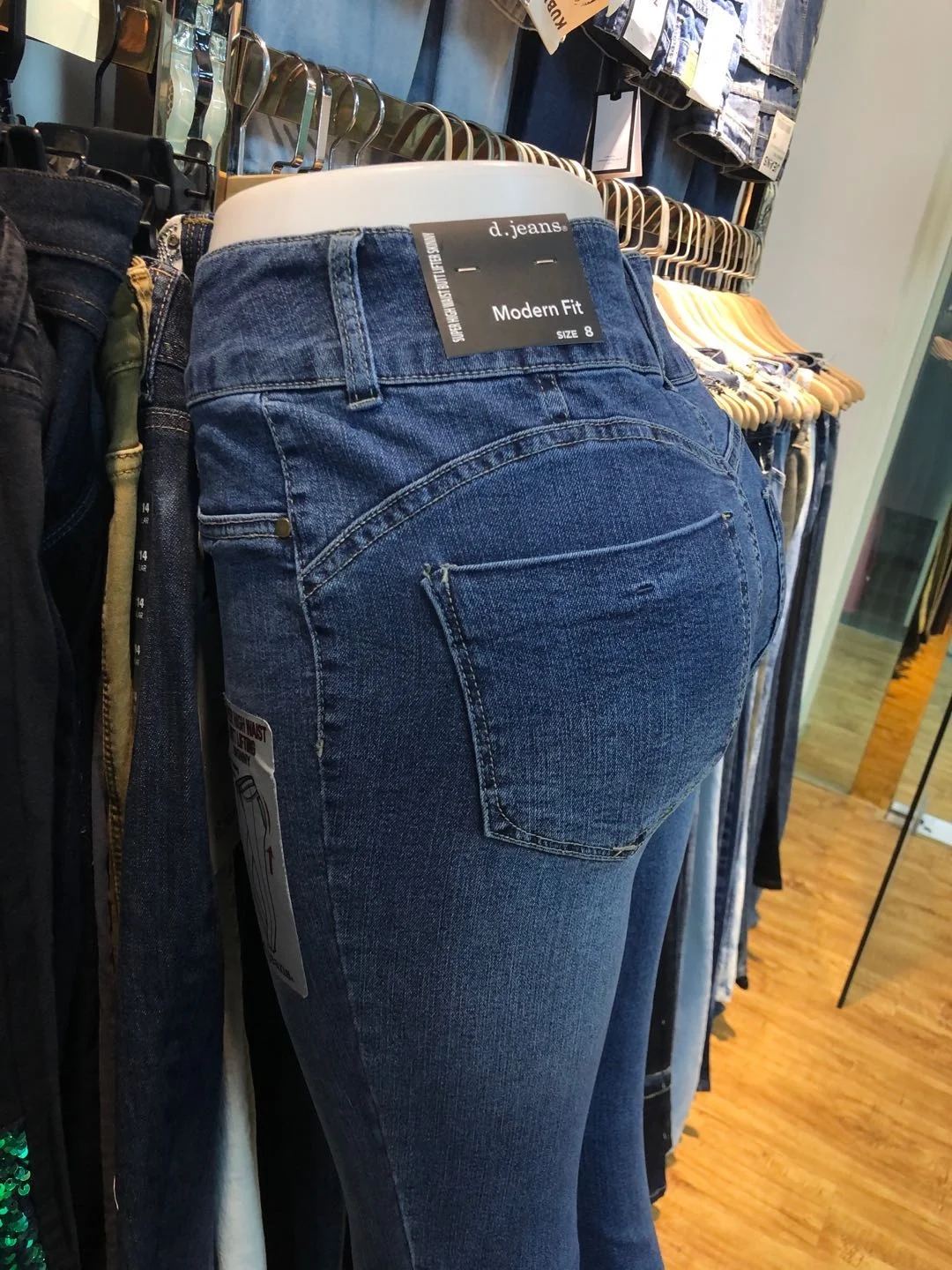 China stocklots clearance sale jeans ladies colombian butt lift jeans wholesale