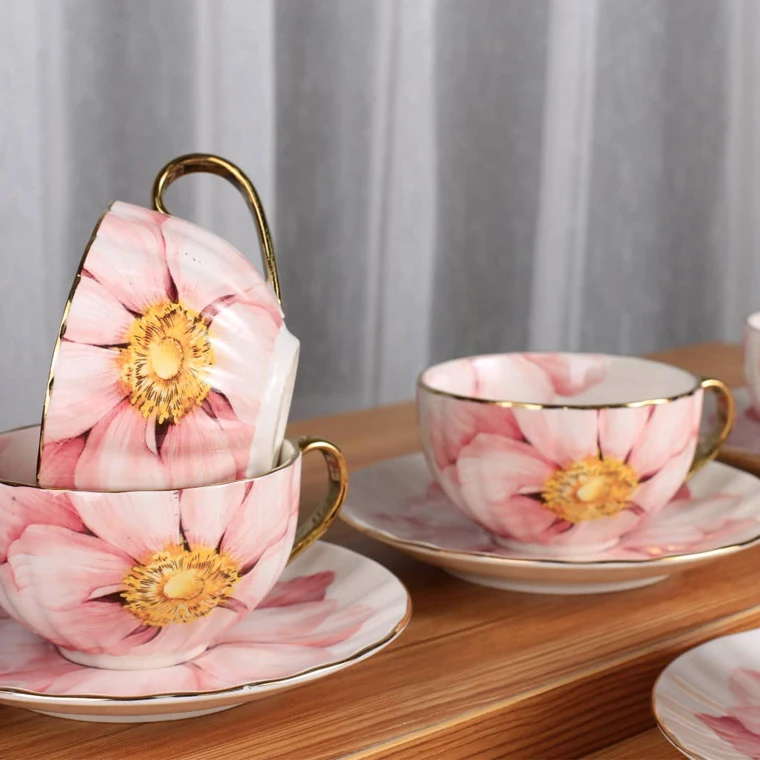 Russian 200ml modern pink printed large tea cup and saucer sets bone china royal albert floral tea cup set with gold rimmed