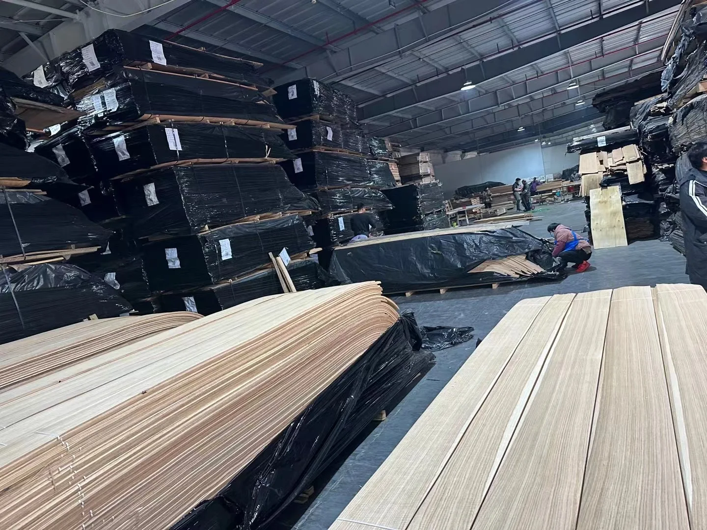 Natural Wood Veneer Sheet Quarter Cut European White Oak Veneer for Furniture Cabinet