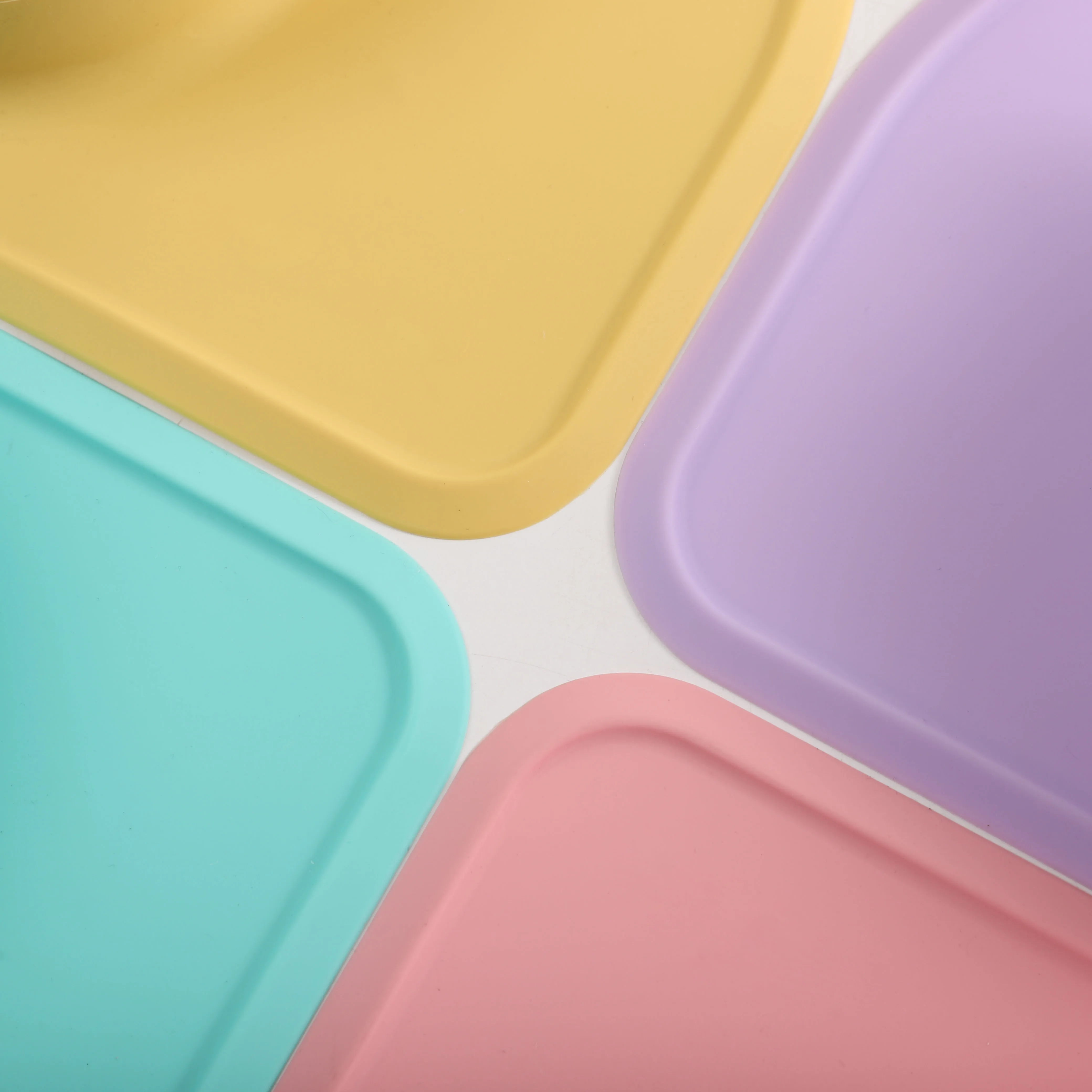 BPA free Led Weaning Feeding Supplies Food Grade silicone divided plates for babies Bear silicone Bowlwith Mat