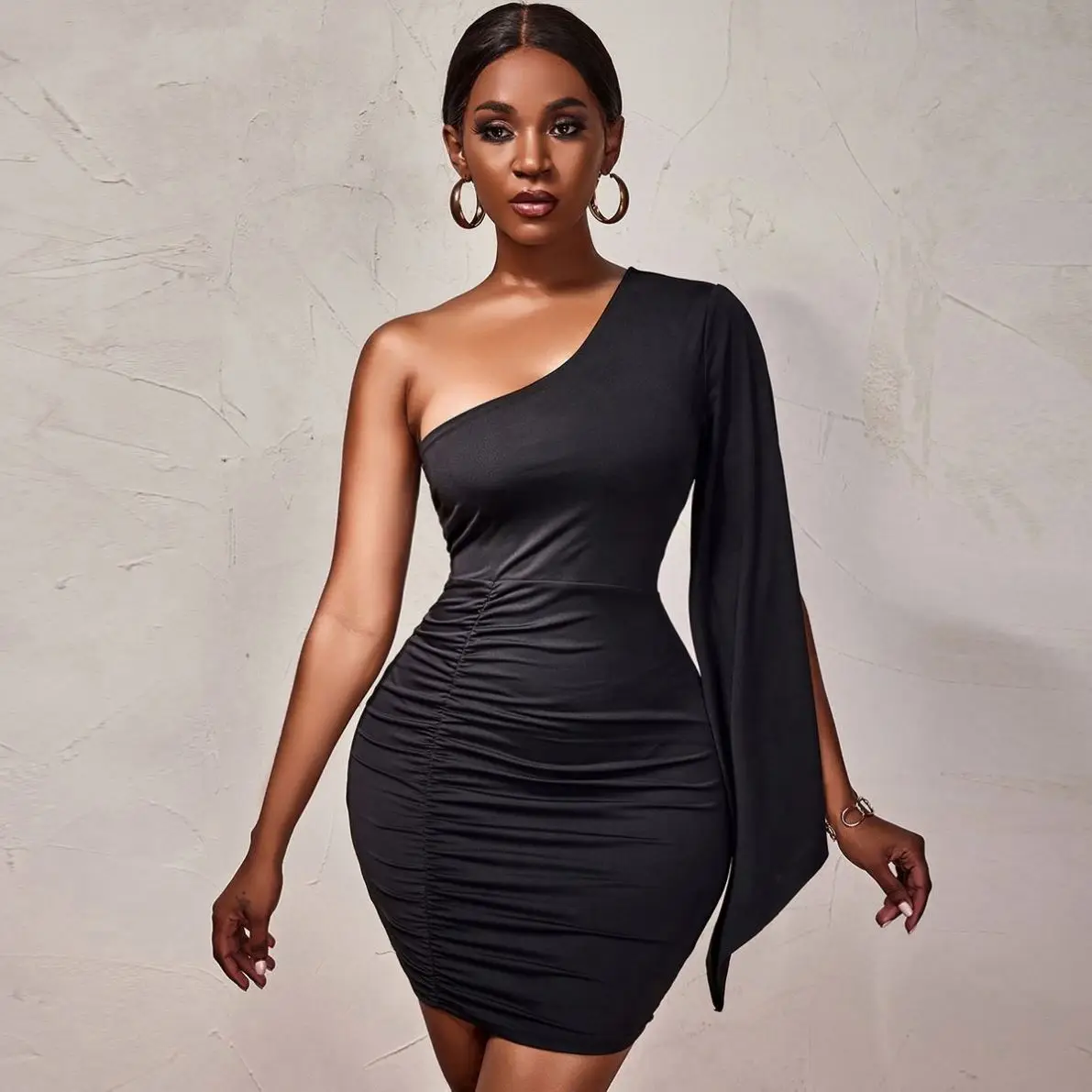In wholesale Autumn women sexy diagonal shoulder irregular single sleeve pleated dress fashion elegant pencil dress