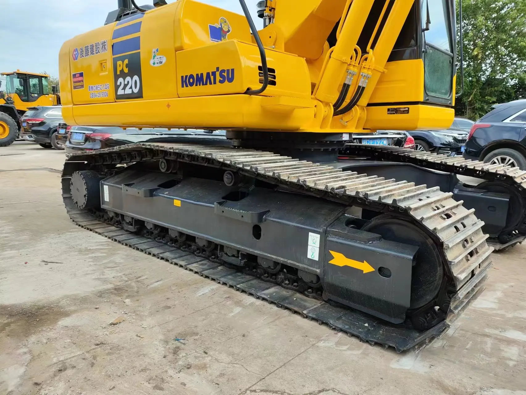 Используемый гусеничный экскаватор komatsu pc220-8 высокого качества pc 200